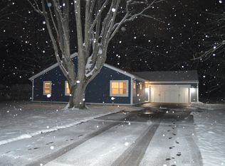 320 E Bon Air Dr, Tipp City, OH 45371