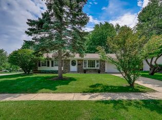 1031 Lela Ct, Schaumburg, IL 60193