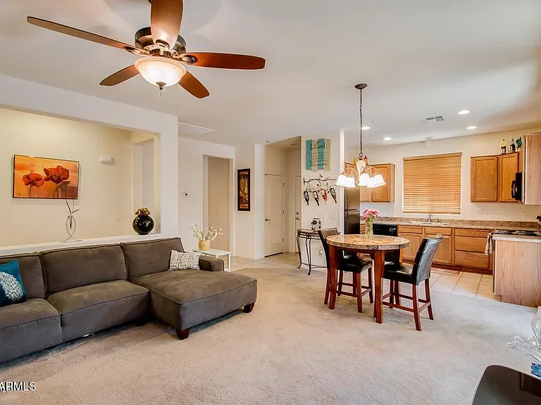 3317 E Loma Vista St — Photo 4
