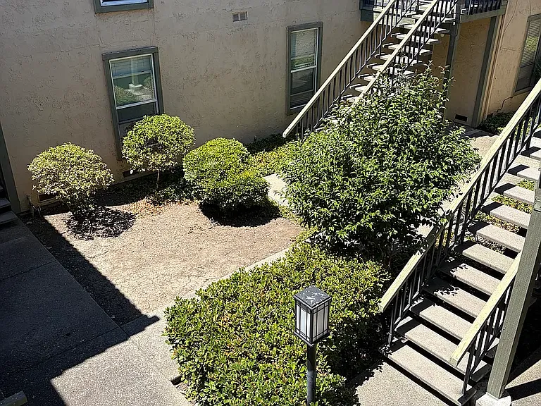1851 Harrison St #8 — Photo 12