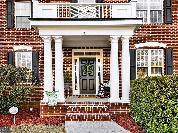 4th image of 475 Ridgewood Dr