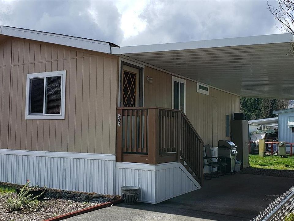 1st image of 307 Sandlewood Dr