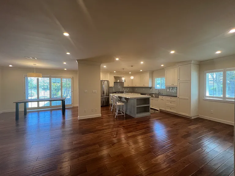 55 W Arthur Ave — Photo 25