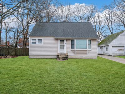 25 Beechwood Drive, Shirley, NY, 11967