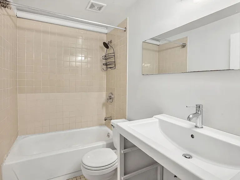 457 Clinton Ave #1A — Photo 7