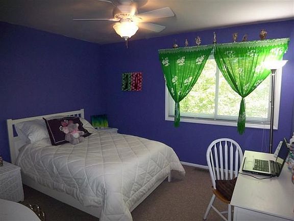 5th image of 1023 Stockton Ct