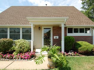 67 Conifer Rd, Levittown, PA 19057