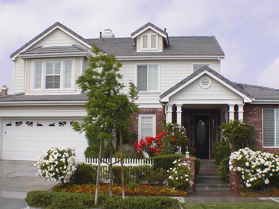 Gorgeous Upscale In Family Friendly Harveston Community