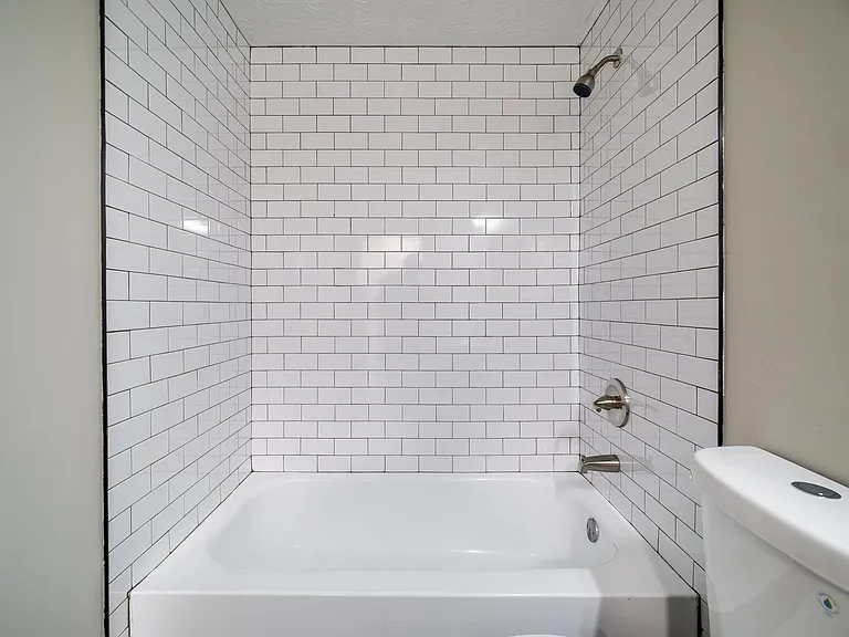 5272 Quincy Dr — Photo 12