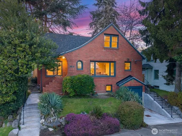 6517 Fremont Avenue N, Seattle, WA 98103