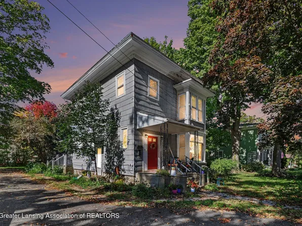 614 S Putnam St, Williamston, MI 48895
