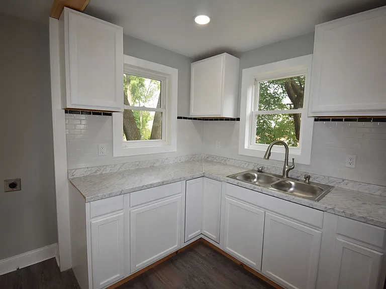 38 N Fairview St — Photo 11