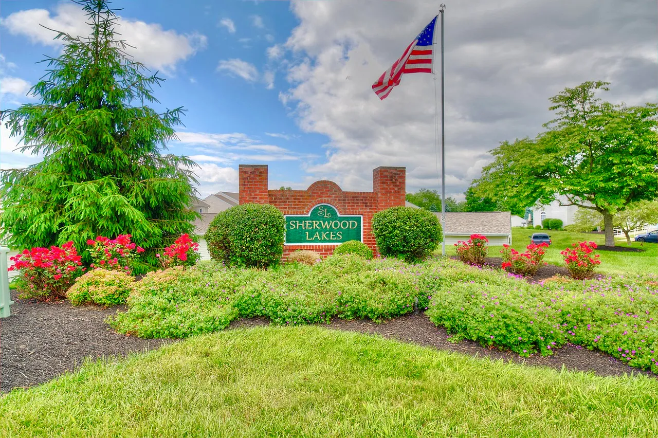 2 bed, 960 sqft, $1,400 — Photo 1
