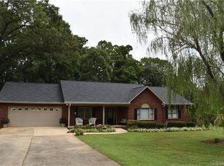 154 Dobbs Dr, Statesville, NC 28625