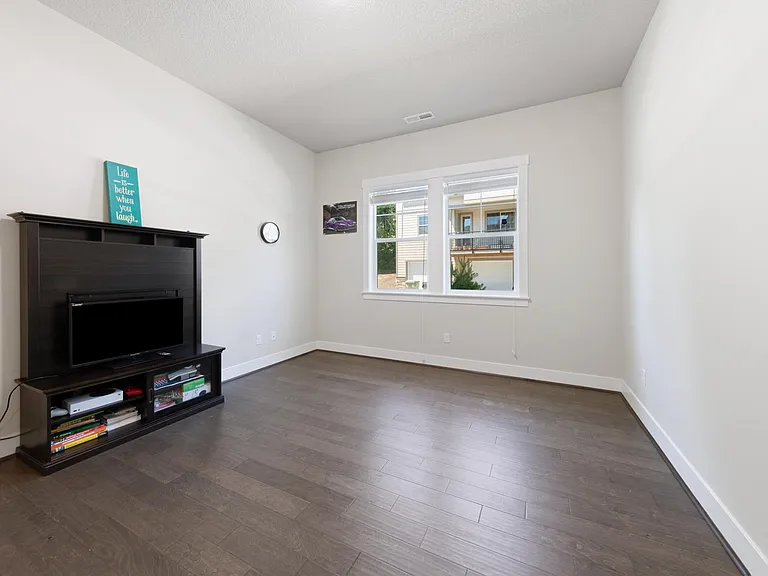 15262 NW Fig Ln — Photo 9