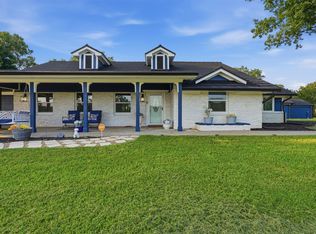 1985 E Renfro St, Burleson, TX 76028