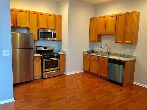 1st image of 2451 W Howard St APT 110