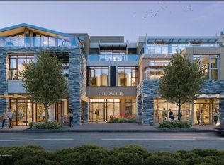 2490 Marine Dr #315, West Vancouver, BC V7V1L1