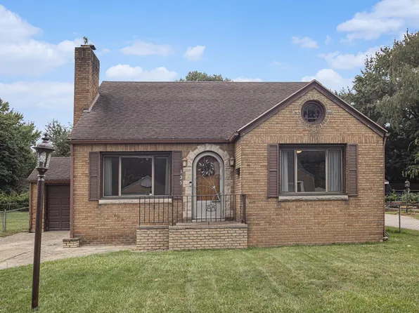 135 Ray St, Mishawaka, IN 46544