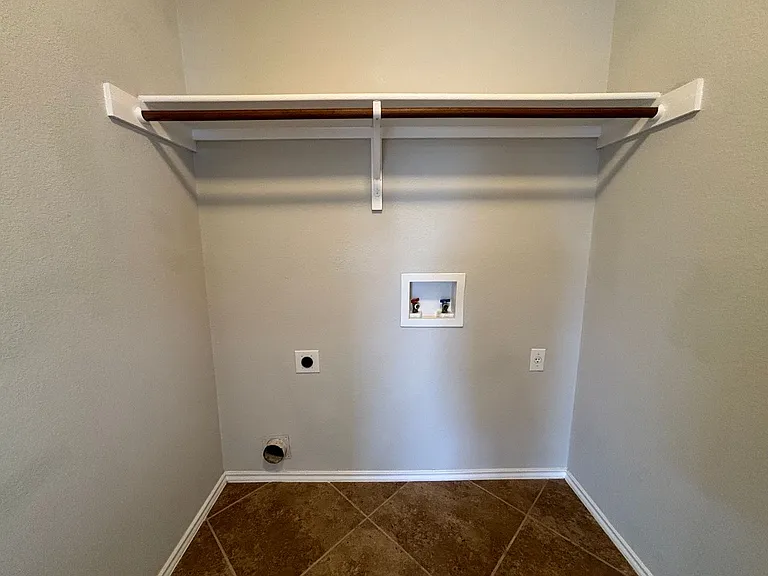 800 Riverway Ln — Photo 30