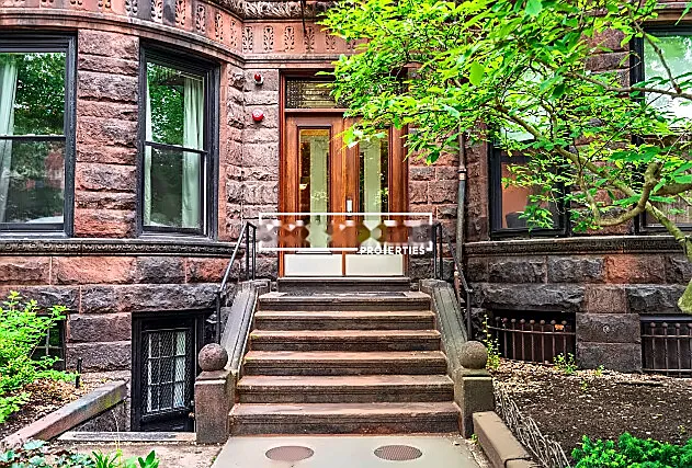 379 Commonwealth Ave #2CP