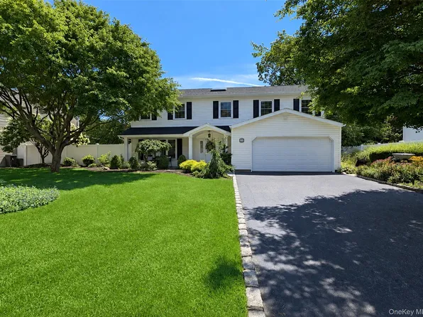 20 Tall Pines Lane, Nesconset, NY 11767