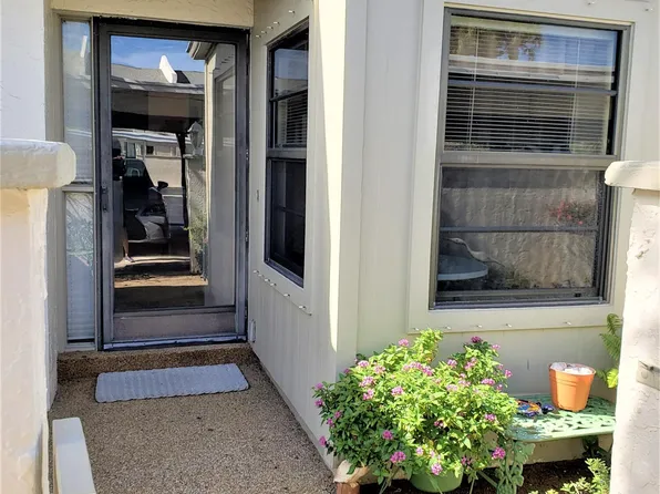 142 Palmetto Ave APT 12, Indialantic, FL 32903