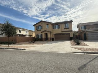 16951 Beachwood Ln, Fontana, CA
