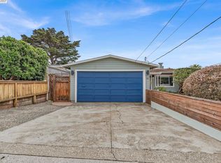 358 Monterey Rd, Pacifica, CA 94044