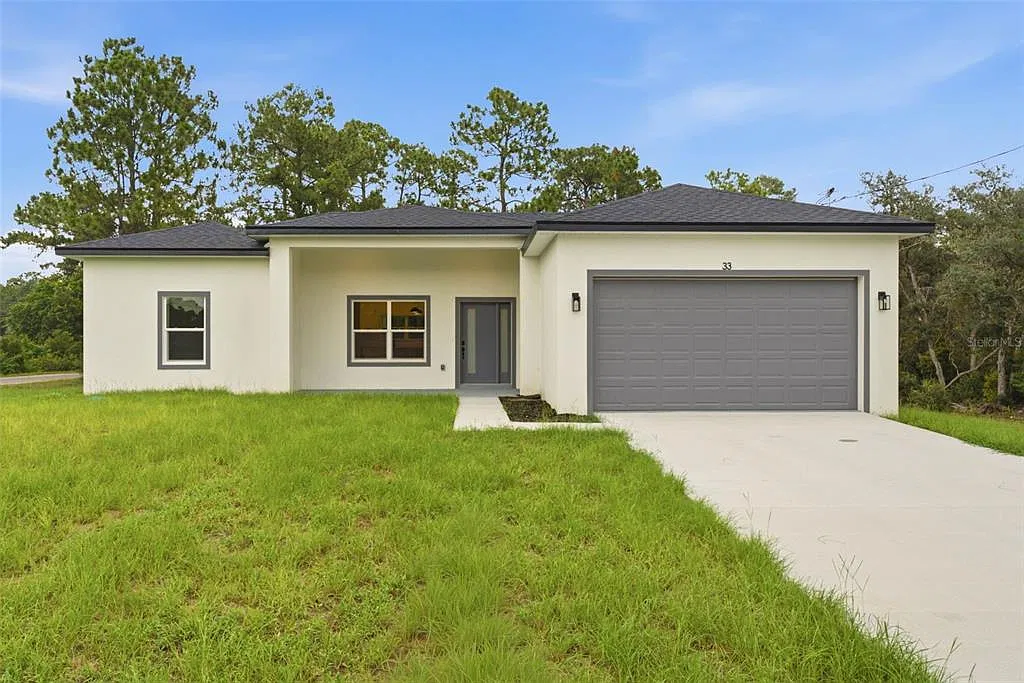 3 bed, 2.0 bath, 1448 sqft, $1,700 — Photo 1