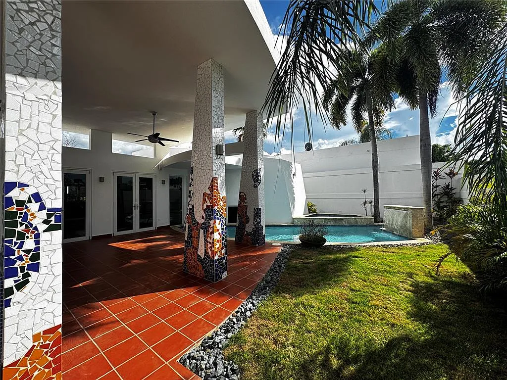 4 bed, 3.5 bath, 3200 sqft, $6,500 — Photo 3