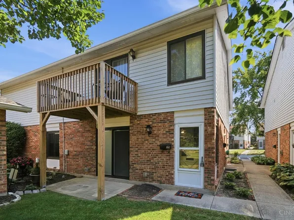 25 Dusk Ct, Fairfield, OH 45014