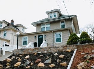 290 Elm Ave, Bogota Boro, NJ 07603