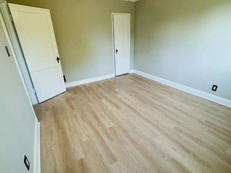 818 Bradhurst Rd — Photo 3