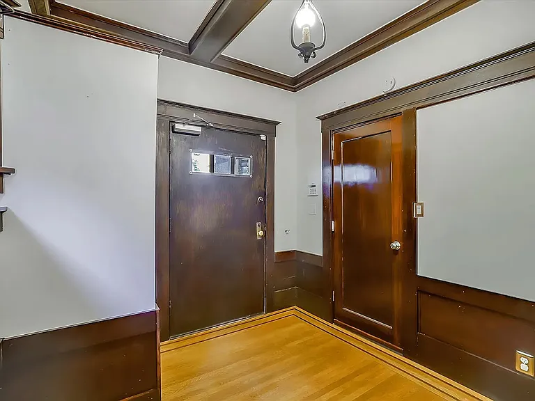 27 Westall Ave — Photo 25