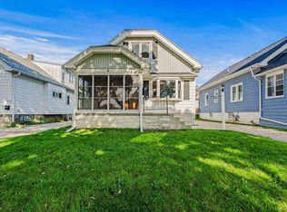 9412 W Orchard St, West Allis, WI 53214