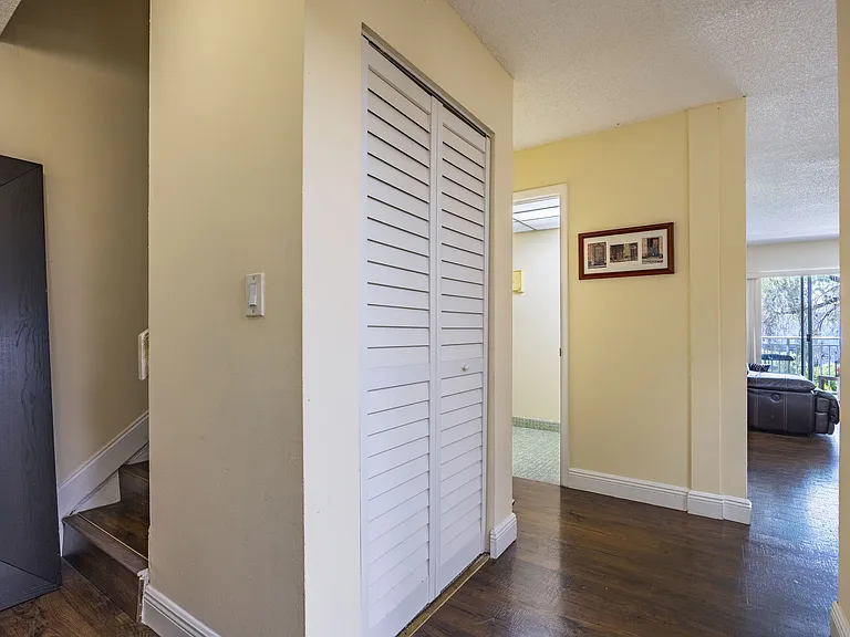 9365 Fontainebleau Blvd — Photo 3
