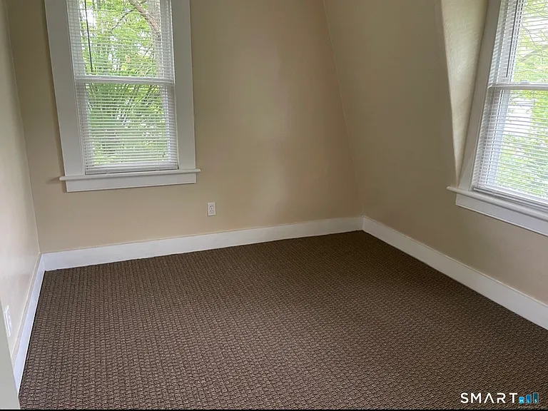 26 Cedric Ave — Photo 4