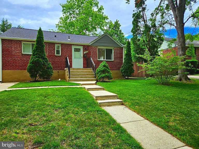 11102 Bucknell Dr — Photo 2