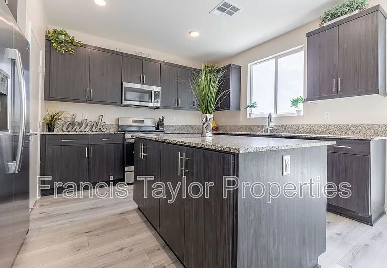 277 Hass Ln — Photo 10
