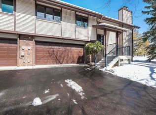 3112 Farnum Dr #A, Eagan, MN 55121