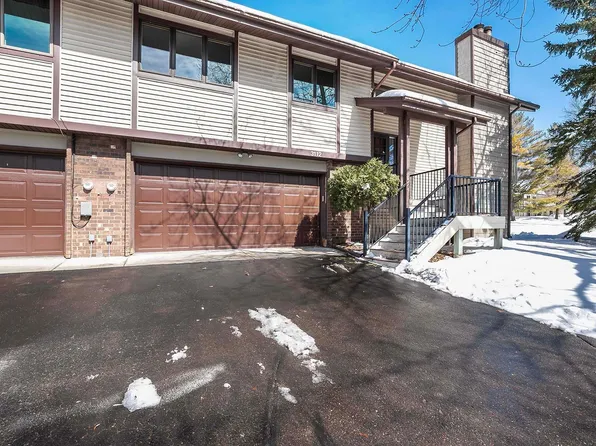 3112 Farnum Dr #A, Eagan, MN 55121