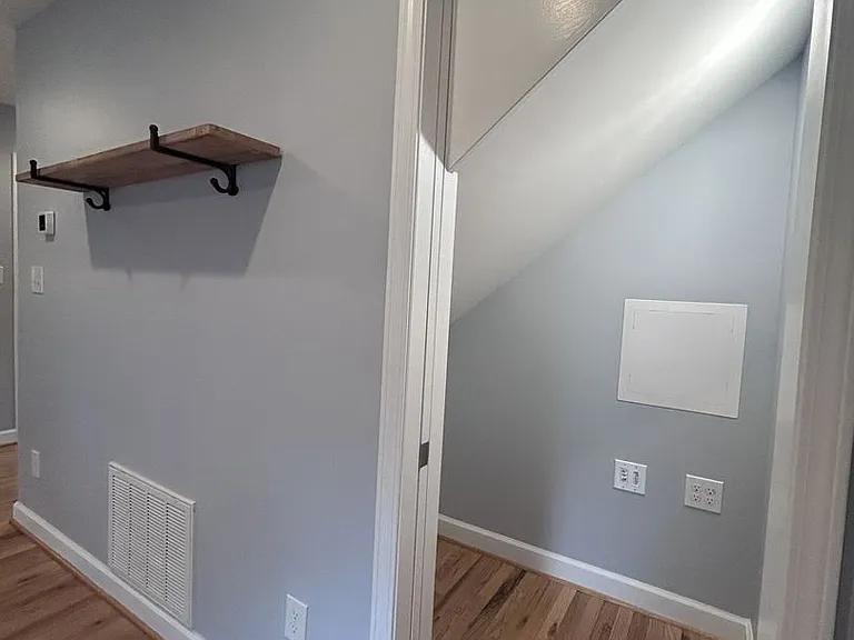 209 Delmar St — Photo 12
