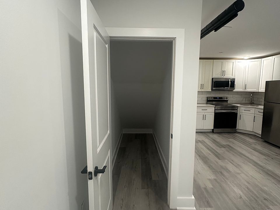 1st image of 2332 E Thompson St #2