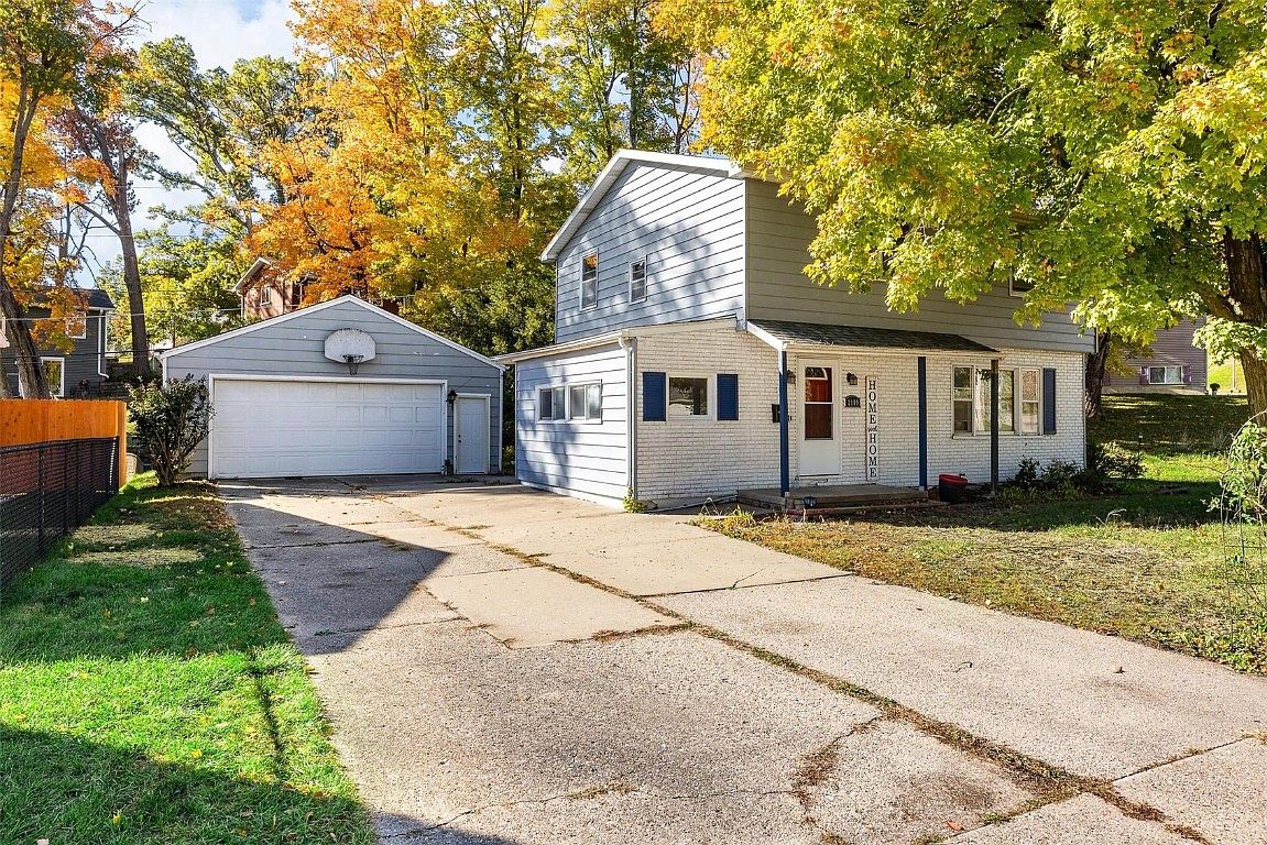 2109 Coldstream Ave NE, Cedar Rapids, IA 52402 Zillow
