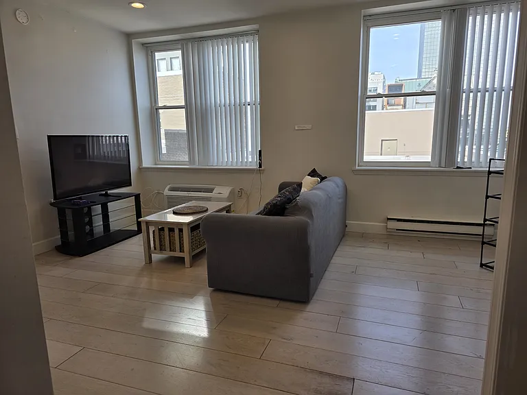 111 Mulberry St #7 — Photo 4