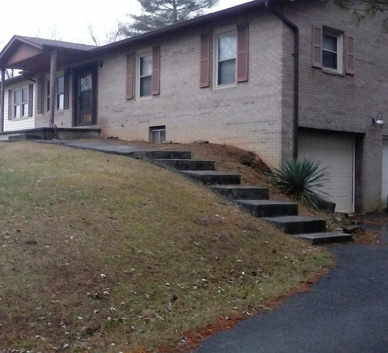 Nice Brick Home 3Bd 2Ba
