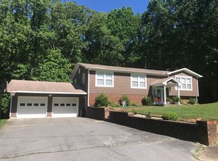 515 Hurricane Hill Dr, Waynesboro, TN 38485