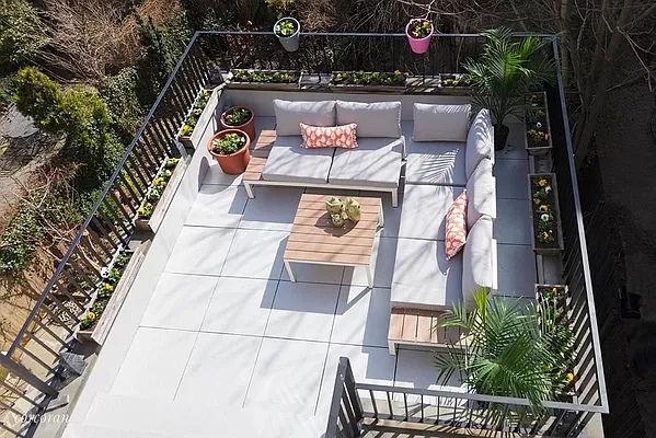 Rented by Corcoran | media 23