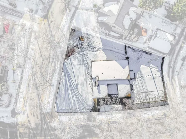 9788 146th St NW, Edmonton, AB T5N 2Z4